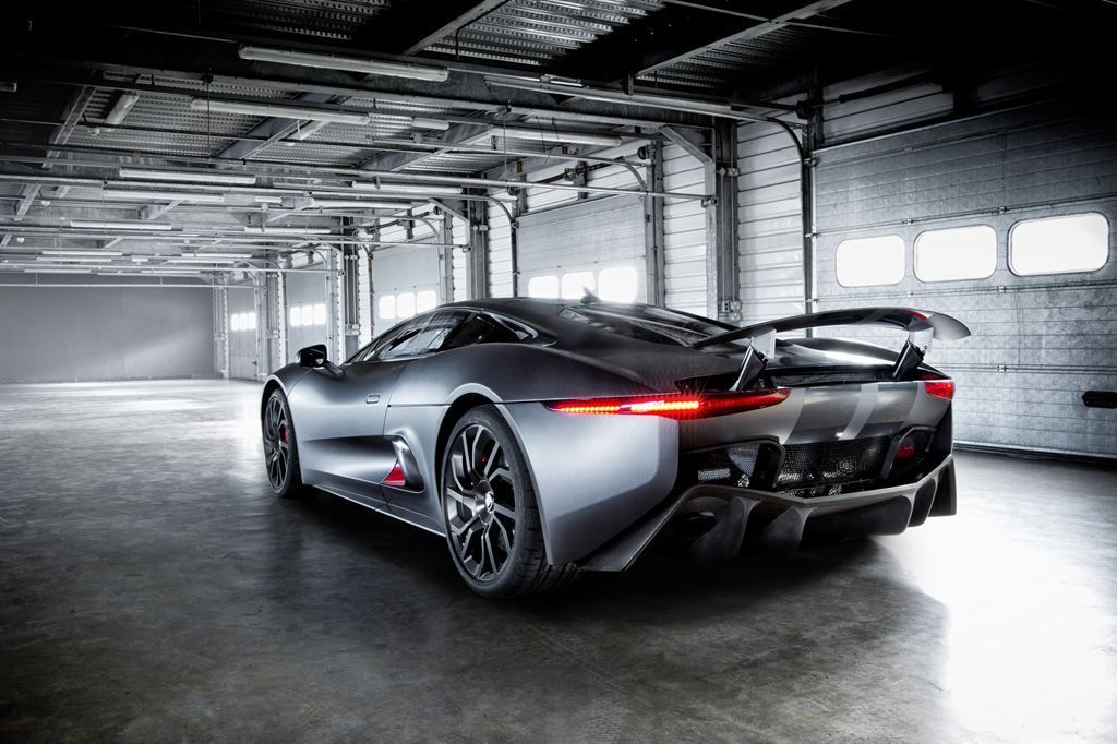 Foto de Imágenes superdeportivo prototipo de Jaguar, el c-x75 híbrido (3/4)