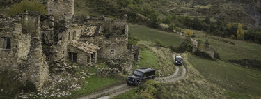 Probamos el INEOS Grenadier: un 4x4 único, puro y salvaje que enamora por sus capacidades todoterreno