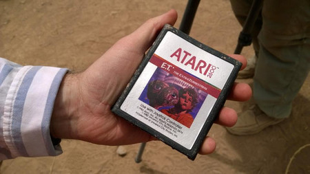 El equipo de Xbox desentierra los cartuchos de E.T. para Atari y confirma la leyenda