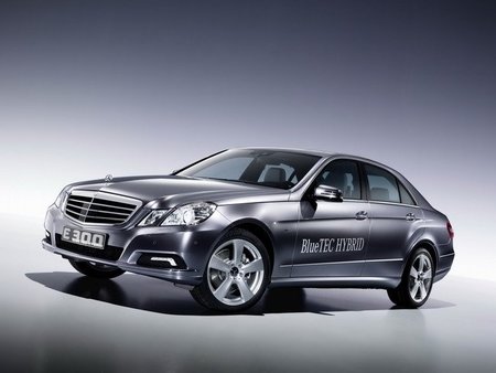 Mercedes-Benz E 300 CDI Hybrid
