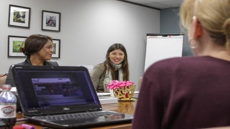 Cuatro motivos por los que tu empresa física necesita un sitio web