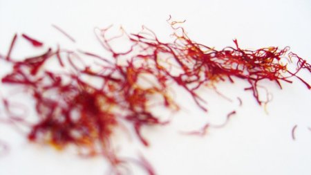 El azafrán: un pequeño ingrediente rico en minerales