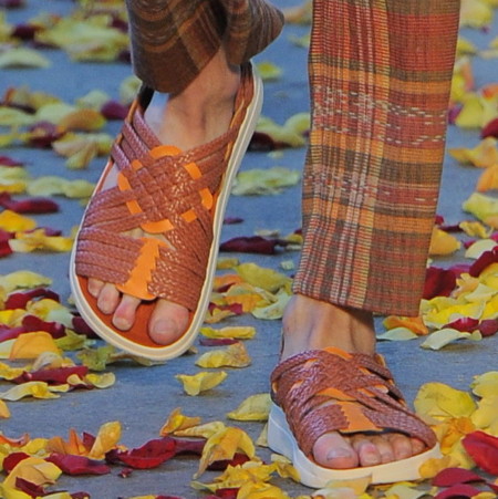 huaraches mexicanos de colores