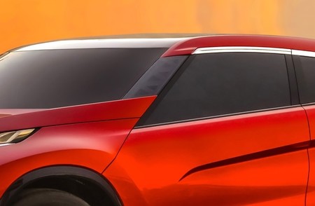 Mitsubishi Xr Phev 07 1