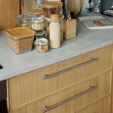 Papel de aluminio en los cajones de la cocina: para qué sirve este truco casero y por qué cada vez más personas lo usan 