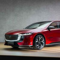 El Mazda6e es el último eléctrico de Mazda: una berlina casi tan grande como un Mercedes Clase E y más barata que el Tesla Model 3