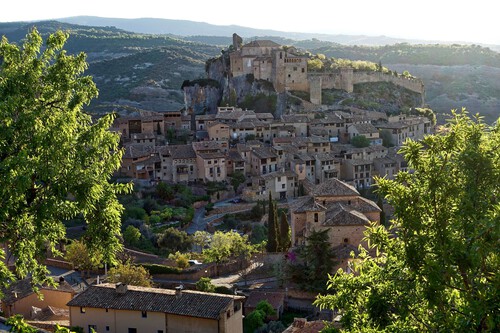 Antes de San Valentín llega el día Mundial del Soltero: nueve escapadas perfectas para disfrutar solo o con amigos en los Pueblos más Bonitos de España 