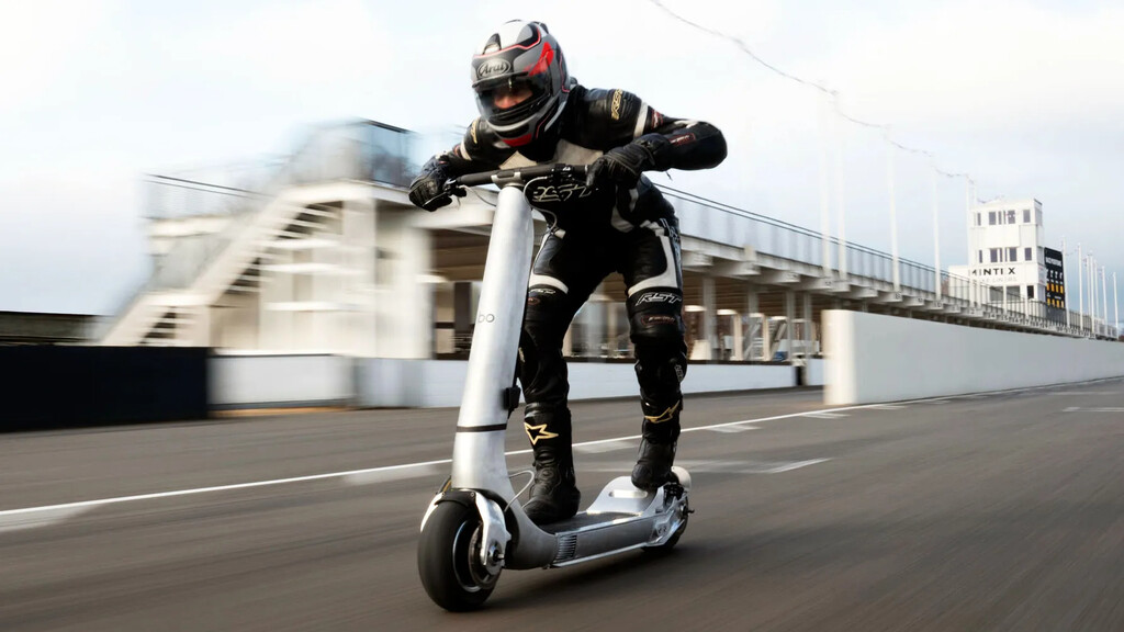 Hay patinetes que van rápido, hay patinetes que van muy rápido y luego hay patinetes como The Turbo: a 160 km/h