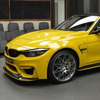 Este BMW M3 tiene, además de un color poco discreto, el spoiler delantero del M4 GTS 
