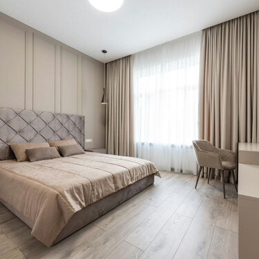 Adiós a las camas con canapé: la alternativa que gana espacio y estilo en el dormitorio 