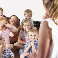 Los nuevos profesores tendrán que hacer un año de prácticas en el colegio antes de ejercer "para mejorar su formación"