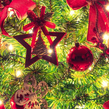 Precauciones con el calor en casa durante Navidad: tips para usar velas y luces sin riesgo