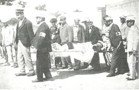 300.000 personas sonándose la nariz para obstaculizar a Hitler y otras simulaciones de enfermedad