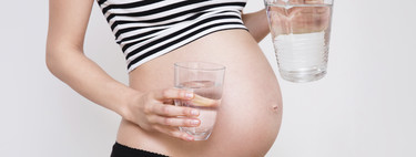¡No te prives de beber agua! Recomendaciones sobre hidratación en el embarazo