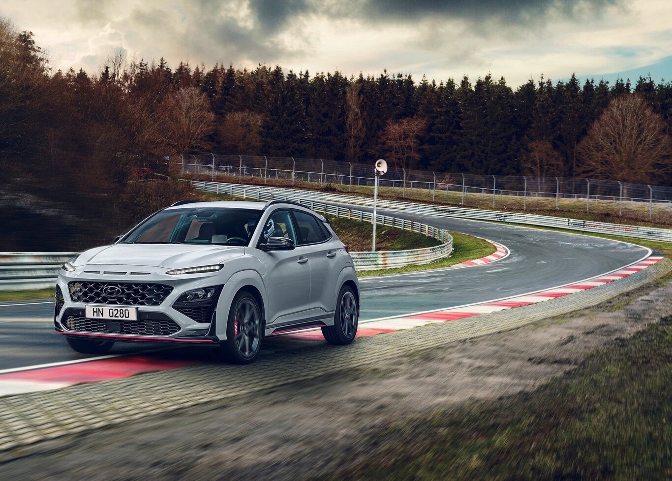 Hyundai Kona N: 280 hp y un 0-100 km/h en 5.5 segundos que nos muestran como un hot hatch vive dentro de un crossover
