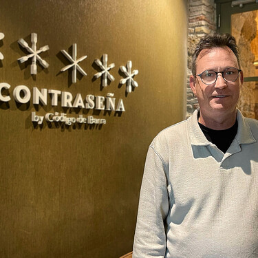 El restaurante del cocinero holandés que te habla en gaditano y te prepara las tortillas de camarón en bastones 