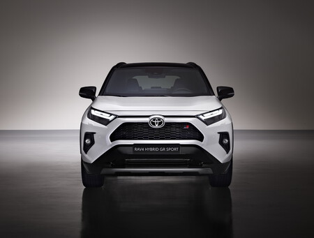 Toyota RAV4 GR Sport 2