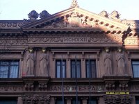 Caja de seguridad y espacio extra para la empresa