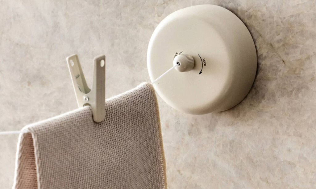 Zara Home tiene este tendedero de quita y pon barato e ideal para secar la ropa en cualquier rincón de casa