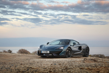 El McLaren 570GT pasea por Tenerife en estas 24 espectaculares imágenes