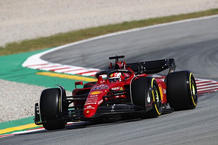 Charles Leclerc muestra carácter con una pole imposible, Mercedes asusta y Fernando Alonso decepciona en Barcelona