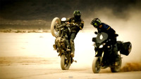 Triumph Tiger 1050 Vs Triumph Scrambler por el desierto