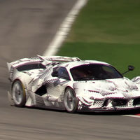 Ponte el babero: así suena el Ferrari FXX K Evoluzione, en pleno desarrollo en Monza