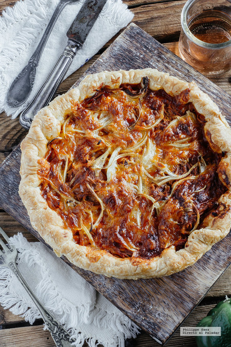 Tarta salada de pollo en salsa BBQ. Receta fácil y saludable