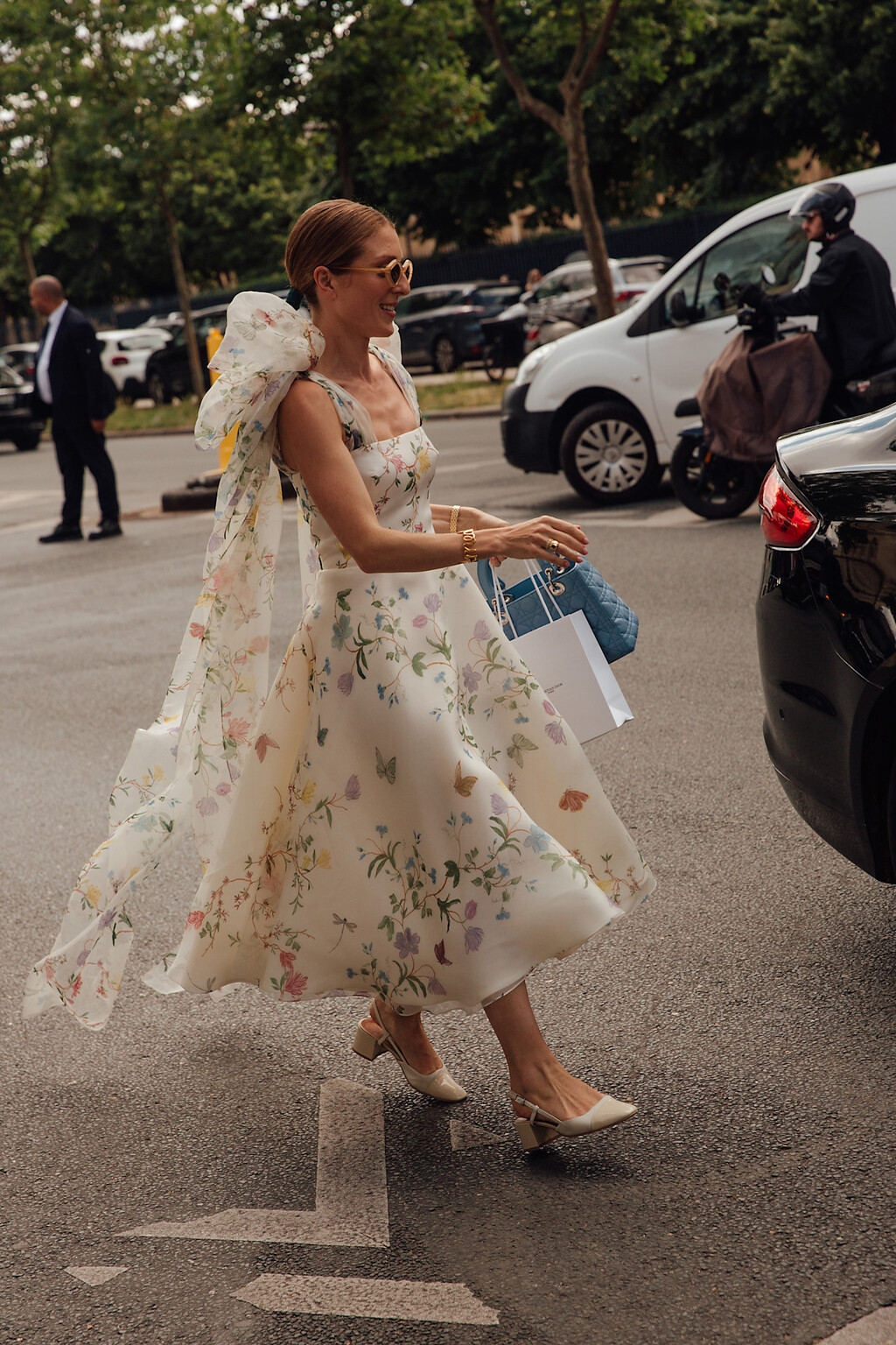 El bolso de piel con diseño artesanal que fabrican en el mismo pueblo andaluz que los de Dior o Loewe, rebajado 