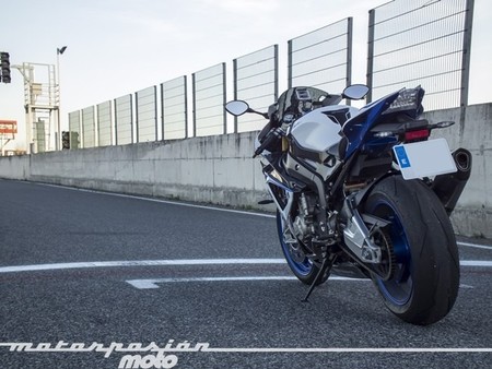 BMW HP4