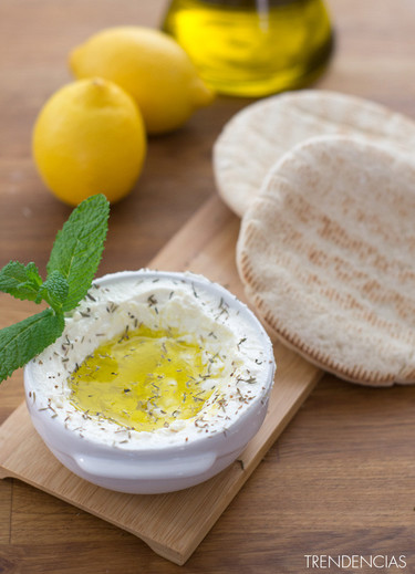 Dip de queso feta y limón. Receta 