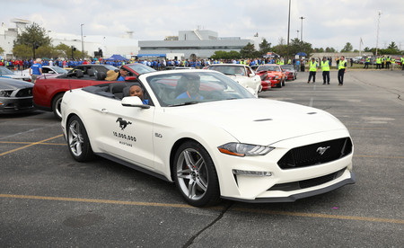 Ford Mustang 10 millones