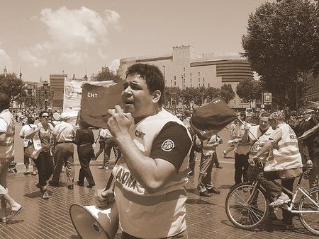 Toma y daca entre el gobierno y los sindicatos ante una posible huelga general