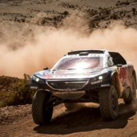 Carlos Sainz logra por fin la victoria y ya apunta al liderato del Dakar