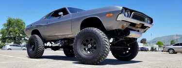 Este Dodge Challenger tiene las mismas capacidades que los famosos Monster Jam