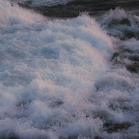 Não é só o mar: rios e lagos com podem ter ondas gigantes e correntezas extremas — até mesmo um "tsunami" é possível