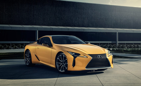 Lexus LC 500 Inspiration Series: una edición limitada a 100 unidades del coupé, con el amarillo por bandera