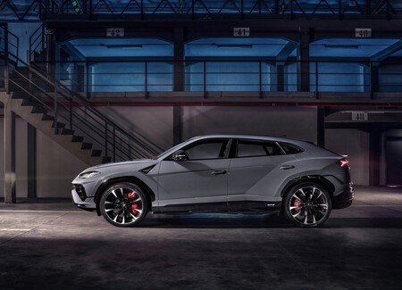 Lamborghini Urus S 2023 1600 04