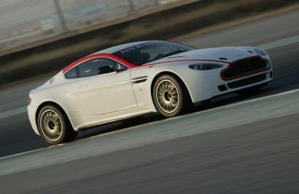El Aston Martin Vantage GT4 jubila al N24