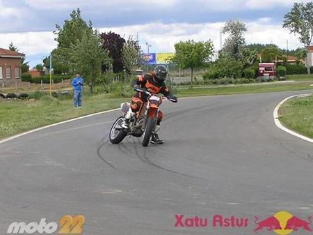 Conversión enduro/cross a supermotard fase 1