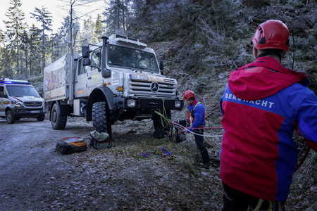 Este Mercedes-Benz Unimog U 4000 es la nueva herramienta de rescate en la Selva Negra
