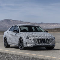 El Hyundai Elantra N-Line esconde su sabor deportivo bajo este camuflaje