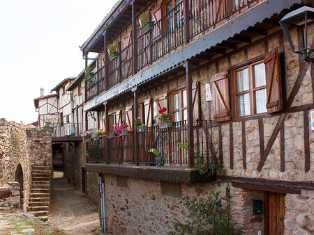 Pueblos Medievales Conservados Desconocidos Escapada España Otoño