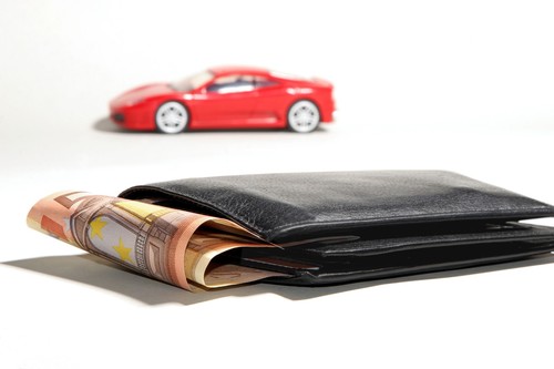 Si vas a comprar o vender un auto usado, de estos fraudes debes cuidarte