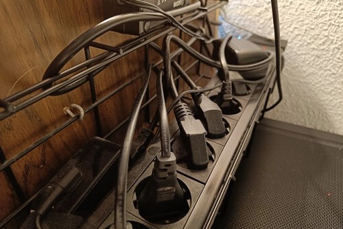 No todas las regletas eléctricas son iguales: qué conviene tener en cuenta al comprar una y modelos destacados