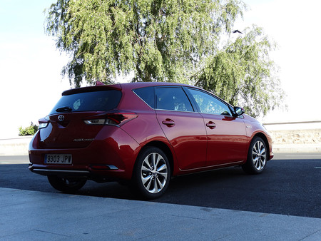 Prueba Toyota Auris Hybrid 2016 Exteriores