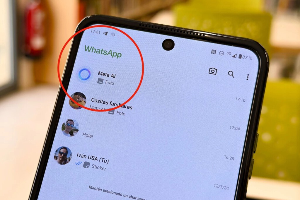 Meta AI en WhatsApp: qué ventajas tiene y cómo usarlo como si fuera un contacto más