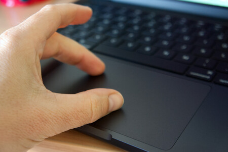 Macbook Pro M5 Review Xataka Analisis Touchpad