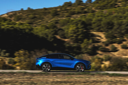 Alpine A390gt Bleualpinevision Action C Thomascortesi Cetadiprod 8