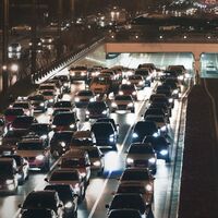 'Personajes en un atasco', el hilo de Twitter que mejor nos retrata a los conductores cuando estamos muertos de asco